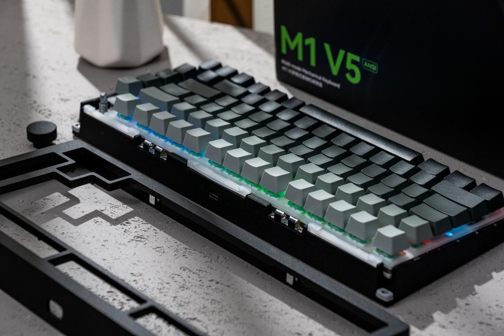 2.4GHz vs BT Gaming-Which Is Better-MonsGeek M1 V5 TMR