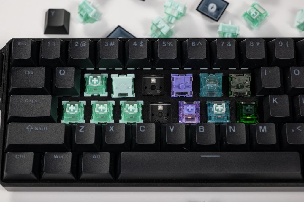What's the difference between mechanical keyboard MonsGeek 1 What's the difference between mechanical keyboard MonsGeek 1
