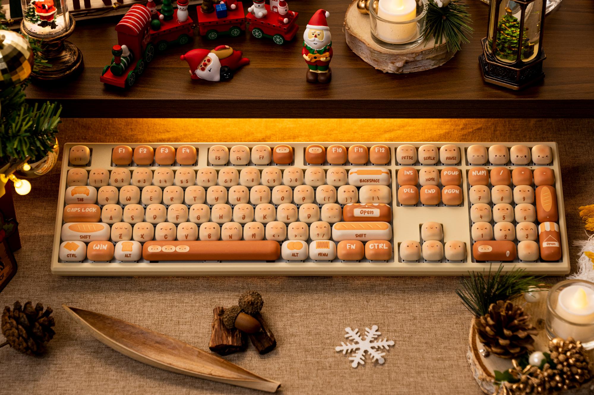 Can I Use One Mechanical Keyboard for Both Mac and Windows MonsGeek MG108B Bun Wonderland